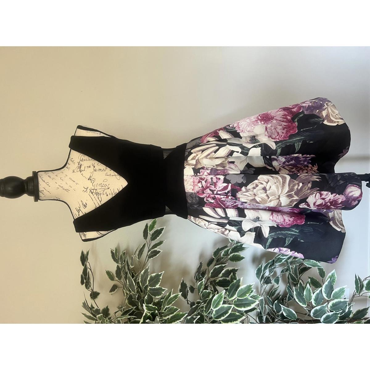 Xscape Designer Women's Floral Mini Cocktail Dress Size 4 W/Pockets